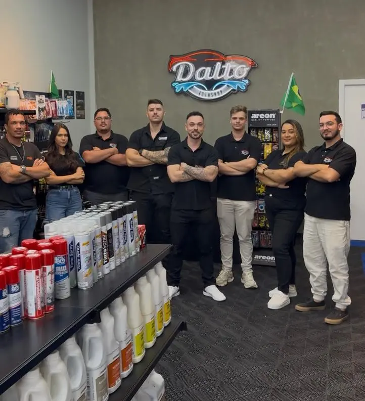 Equipe Dalto Polidores na loja